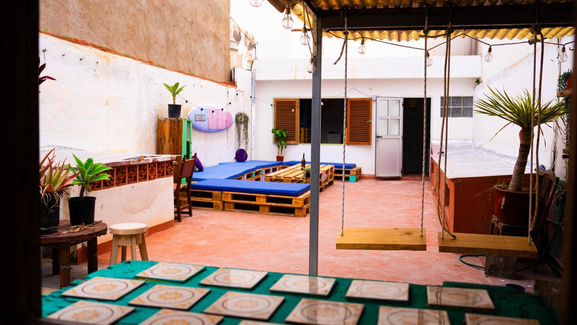 Dona Rose Surf Hostel Las Palmas de Gran Canaria Exterior foto